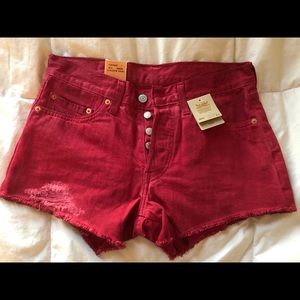 Never Worn Levi’s shorts!!!